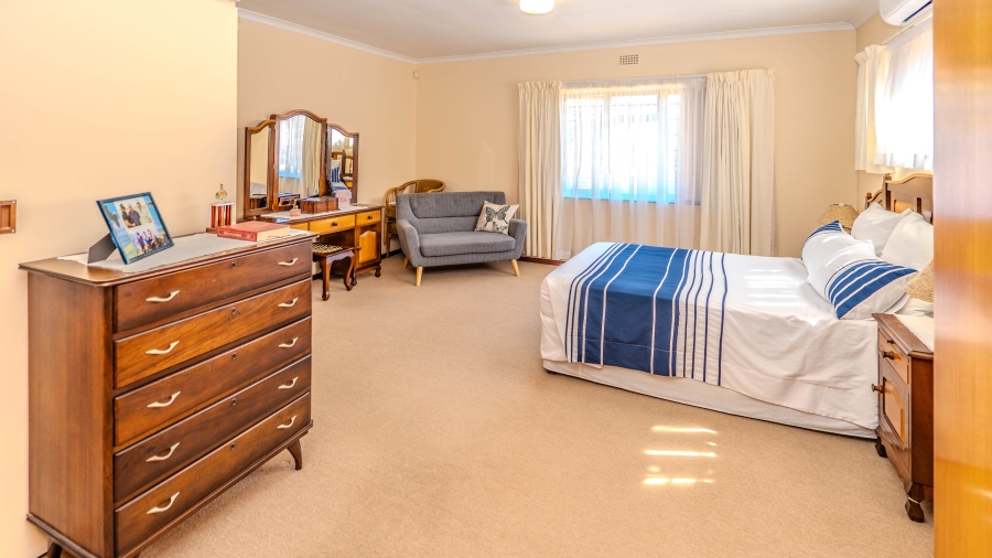 4 Bedroom Property for Sale in Morgenster Heights Western Cape